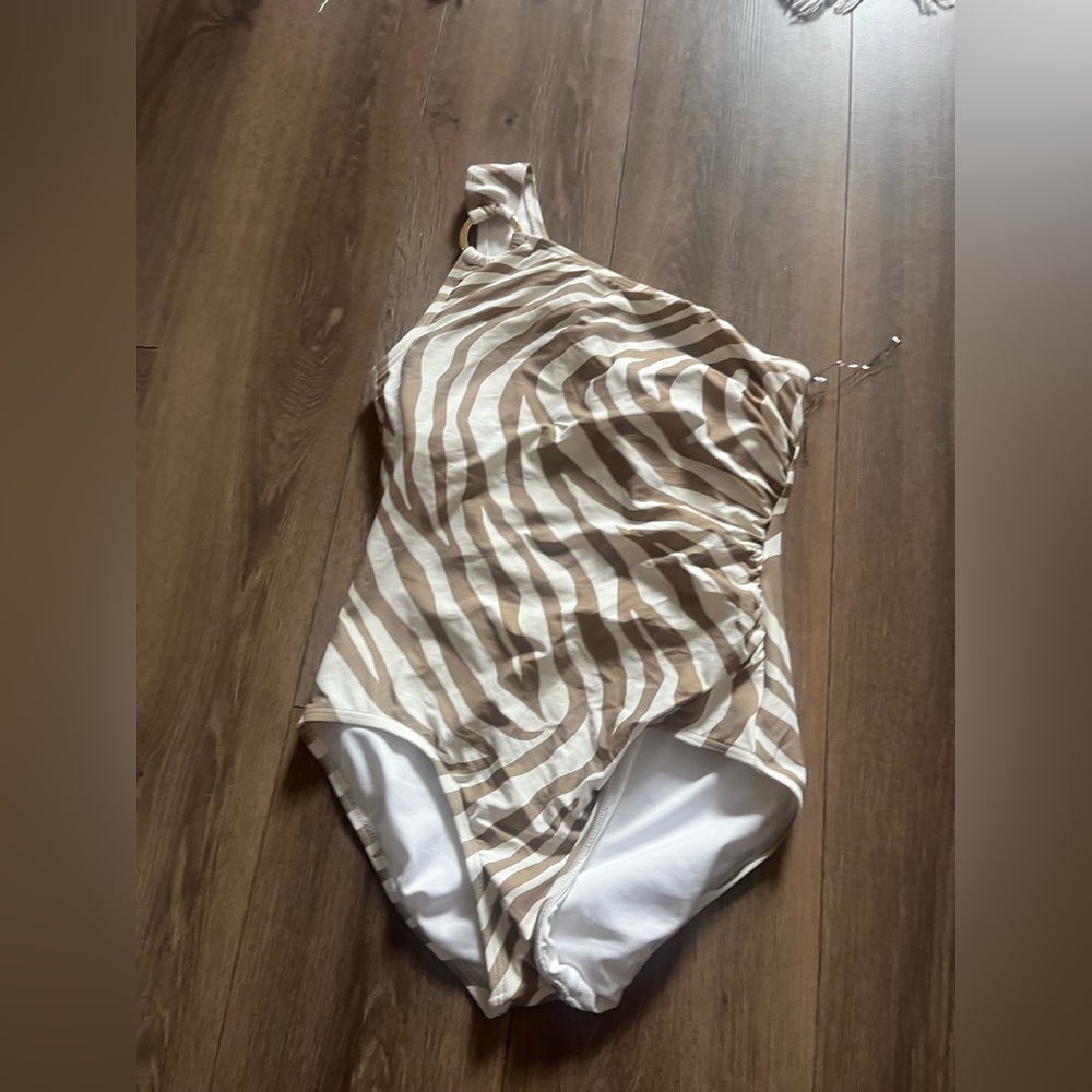 EUC Micheal Kors White Zebra One Shoulder One Piece Swimsuit Bathing suit